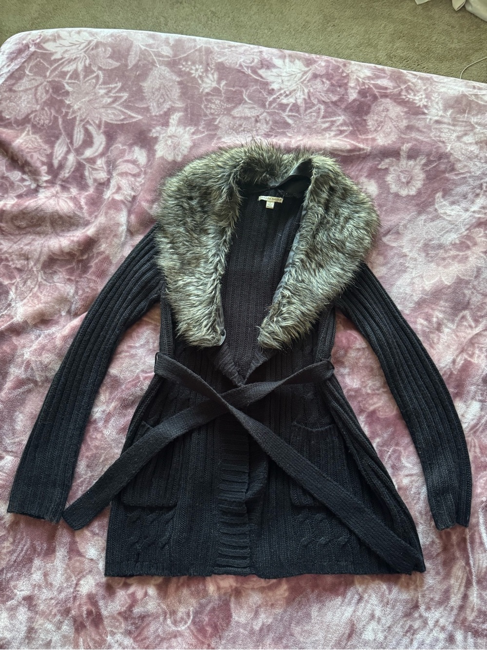 Carolyn Taylor Black Ribbed Cardigan with Faux Fur Collar